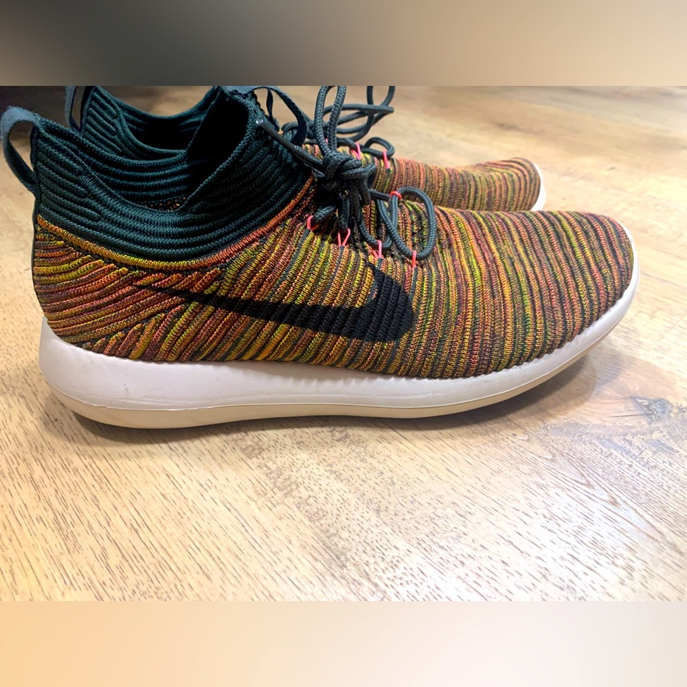 Women’s Nike Tennis Shoes